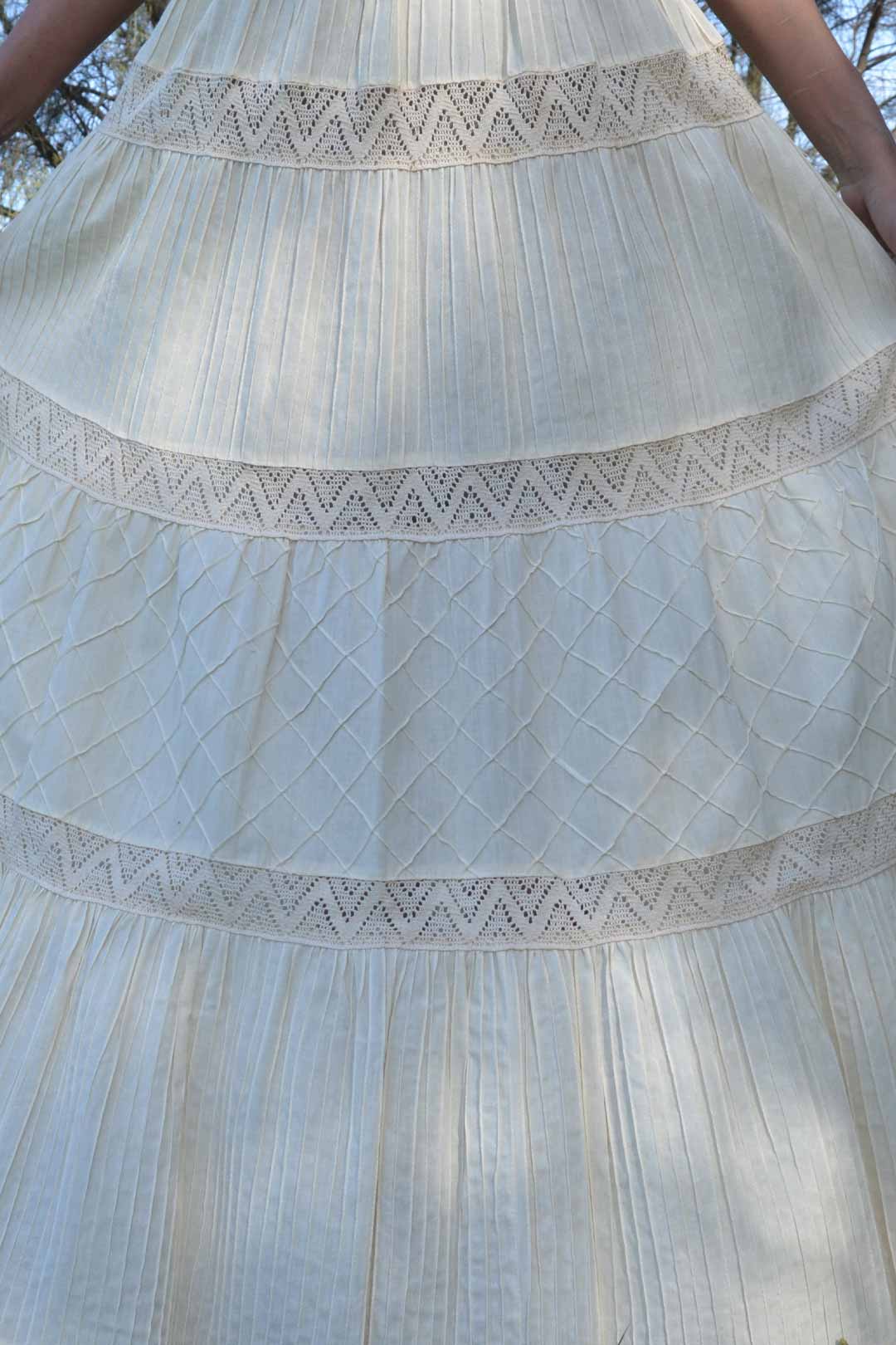 1970s Mexican Cotton Pintuck & Lace Dress